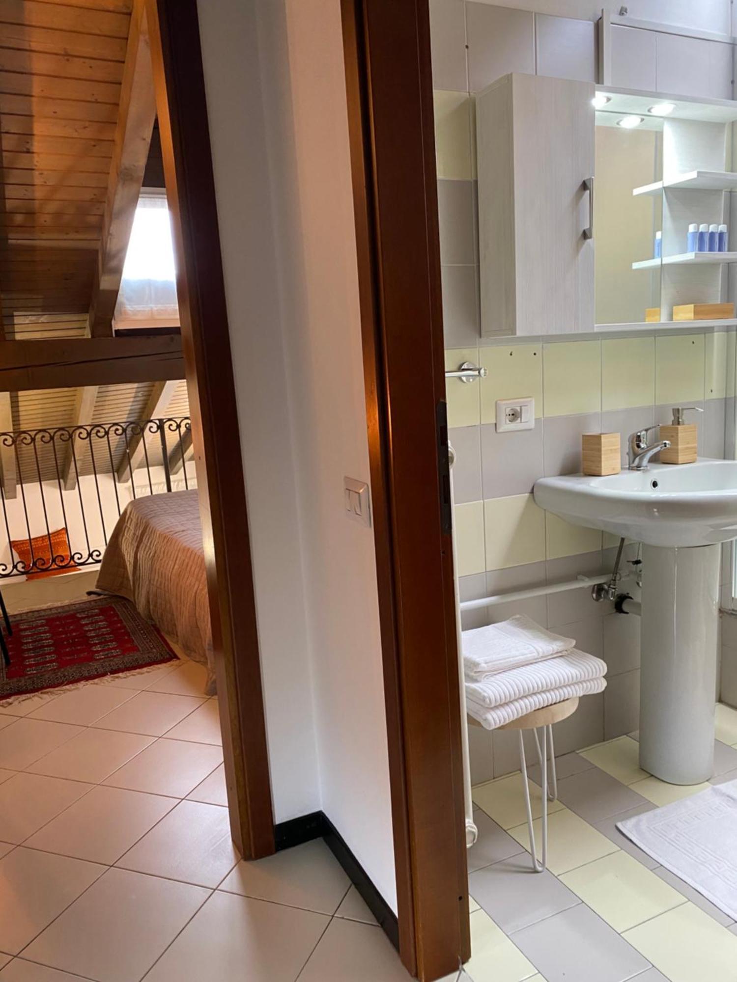Apartmán La Mansardina Di San Leonardo Bergamo Exteriér fotografie